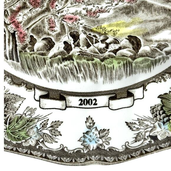 Johnson Bros Friendly Village England Village Green 2002 Collector Dinner Plate - Picture 2 of 8